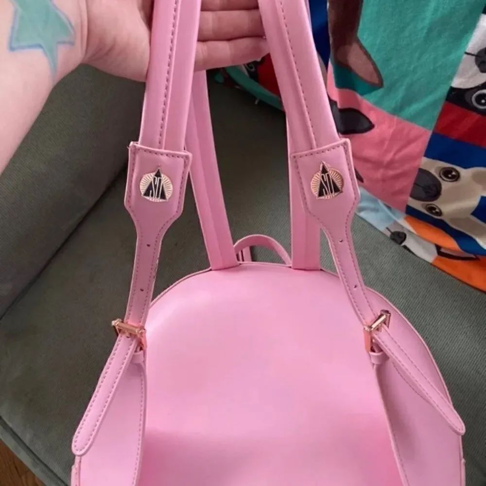 Shane Dawson Large Pig Backpack - Picture 8 of 10